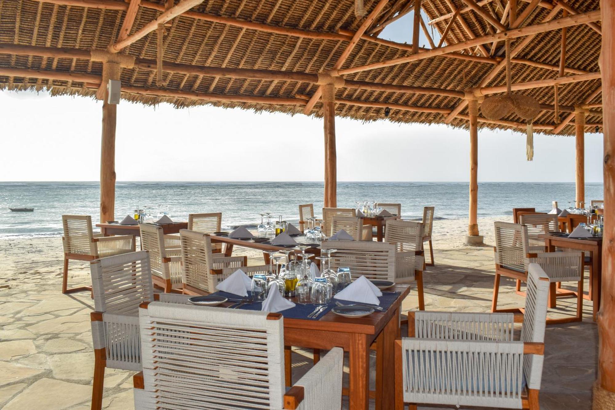 Diamonds Leisure Beach & Golf Resort Diani Beach Kültér fotó