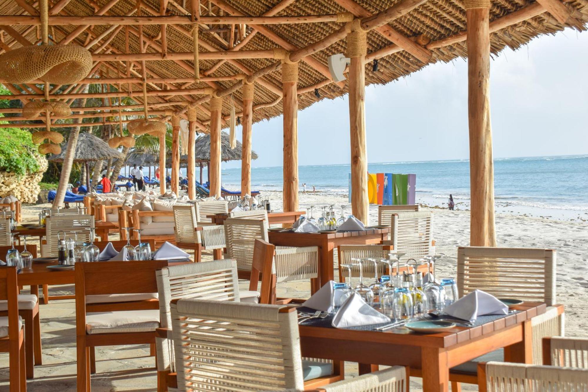 Diamonds Leisure Beach & Golf Resort Diani Beach Kültér fotó